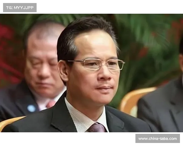 “土皇帝”公安厅副厅长的陨落：一桩权力腐败案件的内幕揭示(公安厅 常务副厅长)